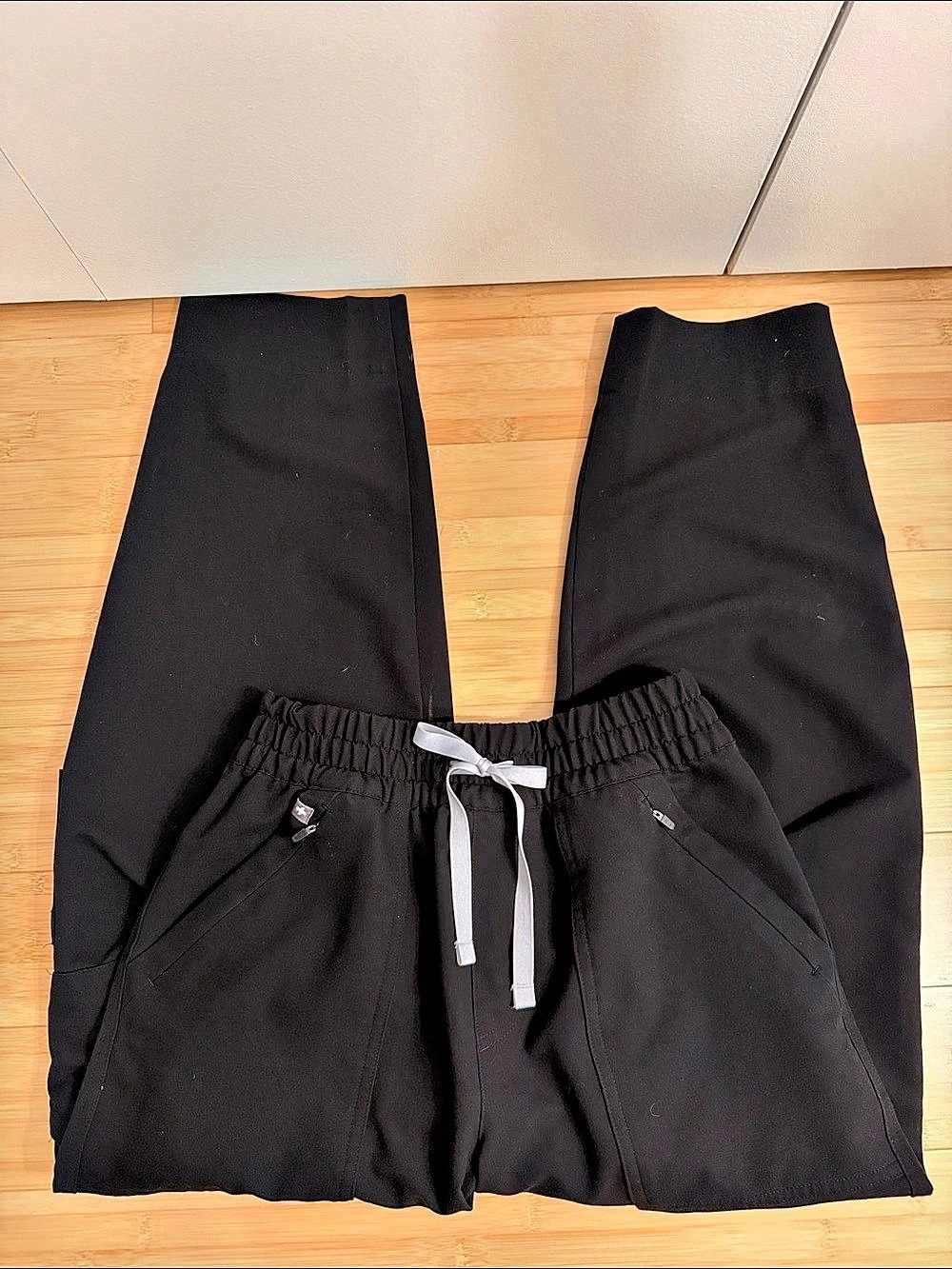 FIGS Kade Cargo Scrub Pants in Black Size XS